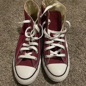 High top converse size 6 men / 8 women